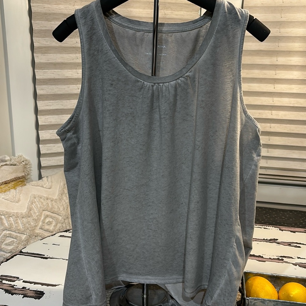 NWOT gray Sonoma sun-washed tank